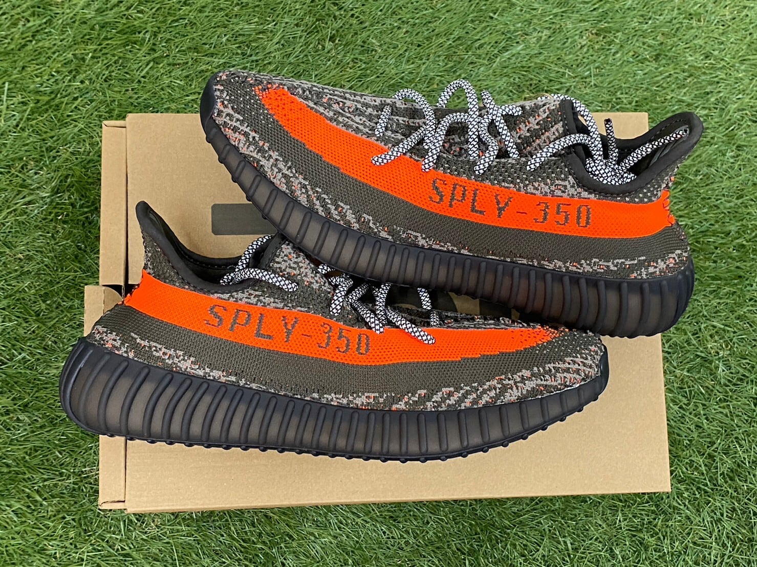 adidas YEEZY BOOST 350 V2 CARBON BELUGA HQ7045 26.5cm 49854 