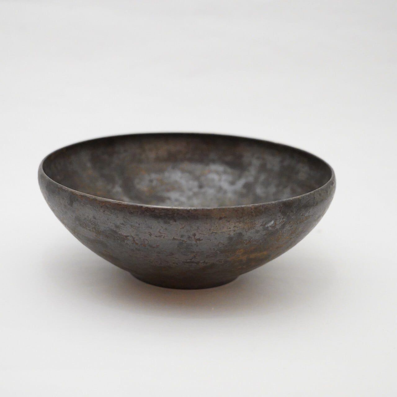 【平井 秀】黒金5寸鉢 B