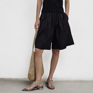 pleated wide shorts  00343