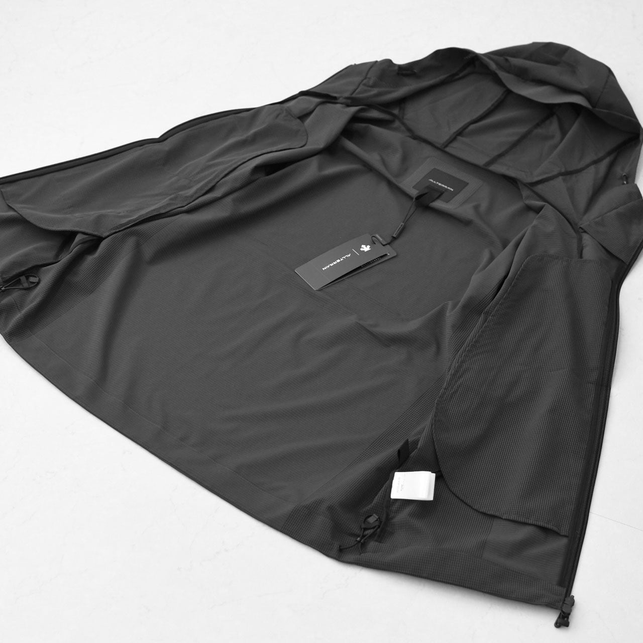 DESCENTE ALLTERRAIN [デサントオルテライン] SCHEMATECH AIR JACKET