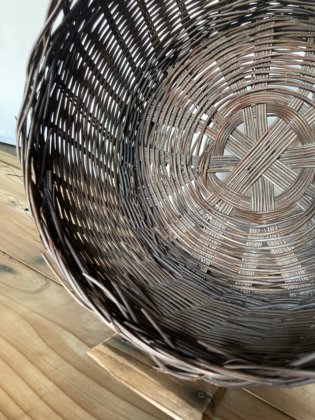 ヴィンテージの竹籠