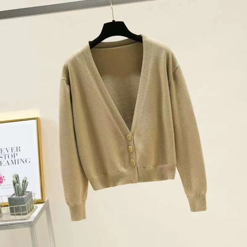 Vネックニットカーディガン