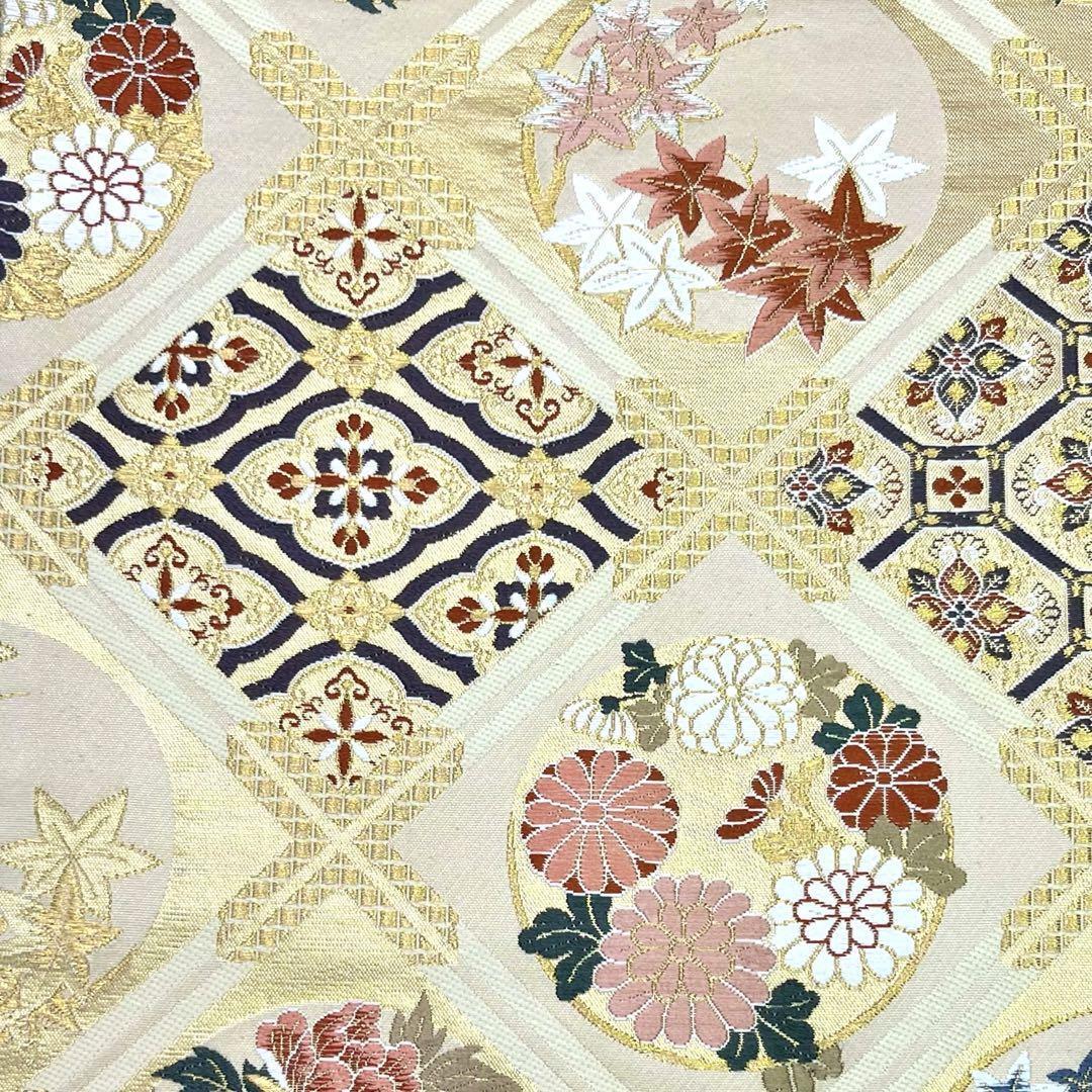 袋帯 斜め格子模様に花柄 牡丹 紅葉 南天 菊 金糸 生成り色 O-3863  