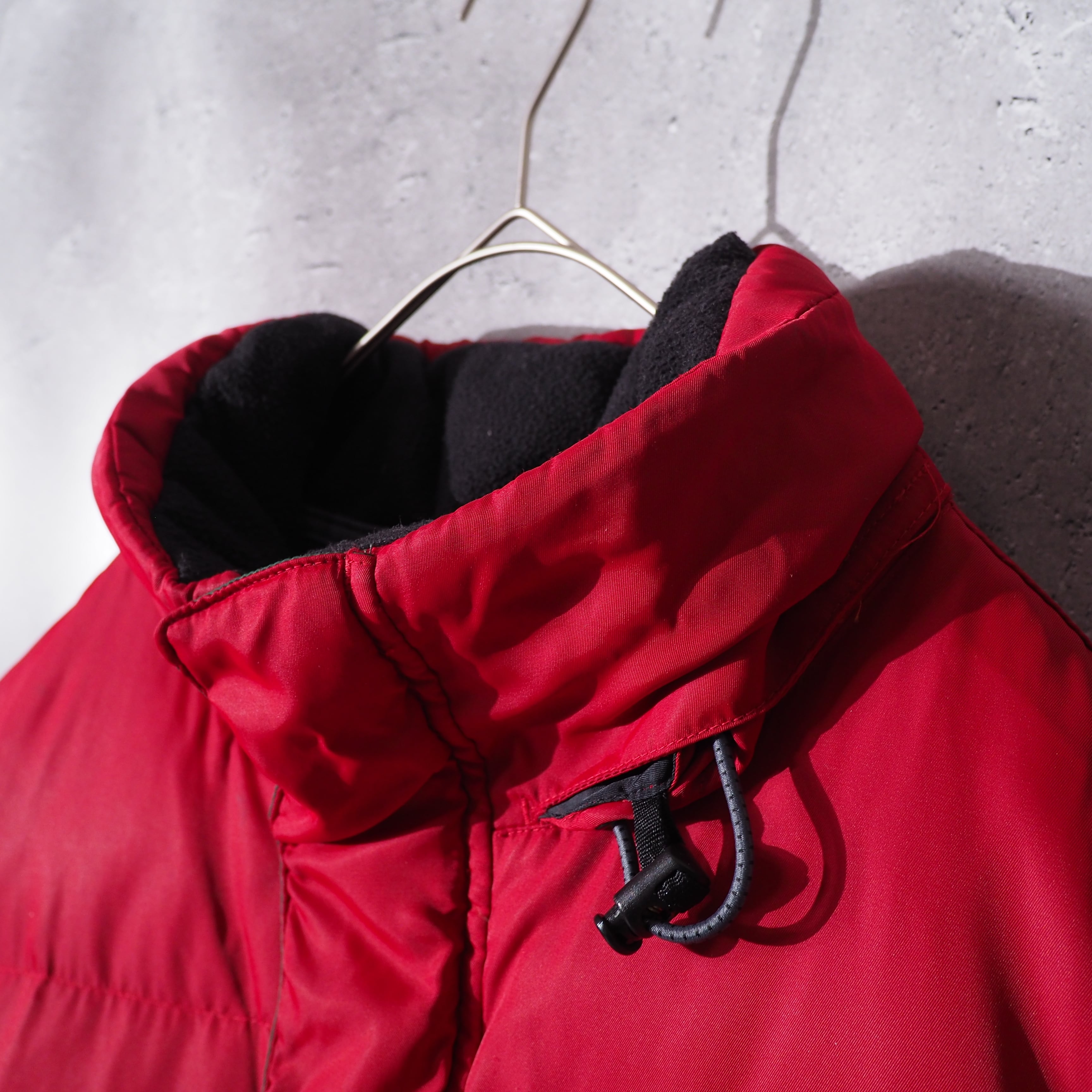 1990s ” Old GAP ” deep red color vintage loose silhouette full zip down jacket