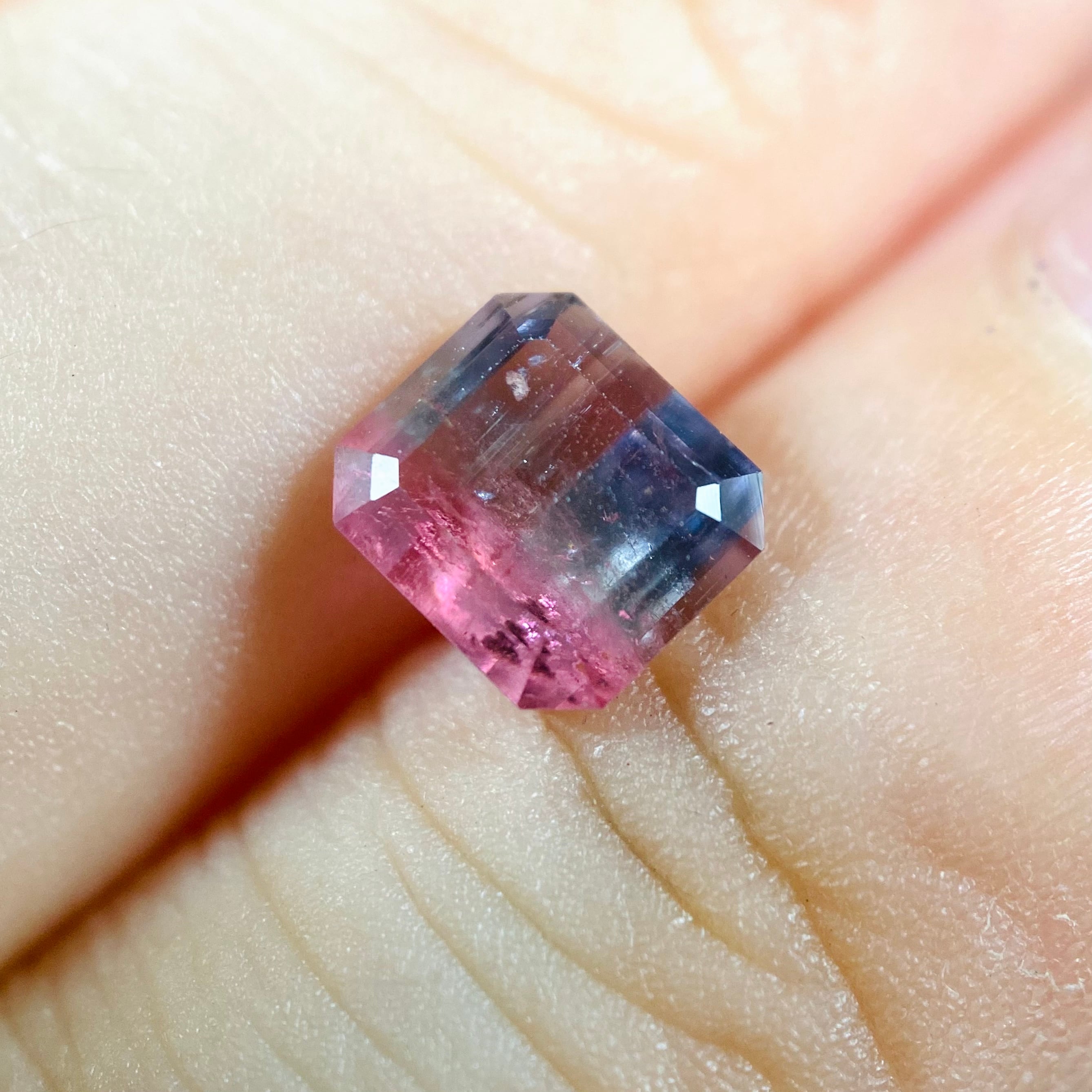 元気で凛とした美しさ パーティーカラートルマリン1