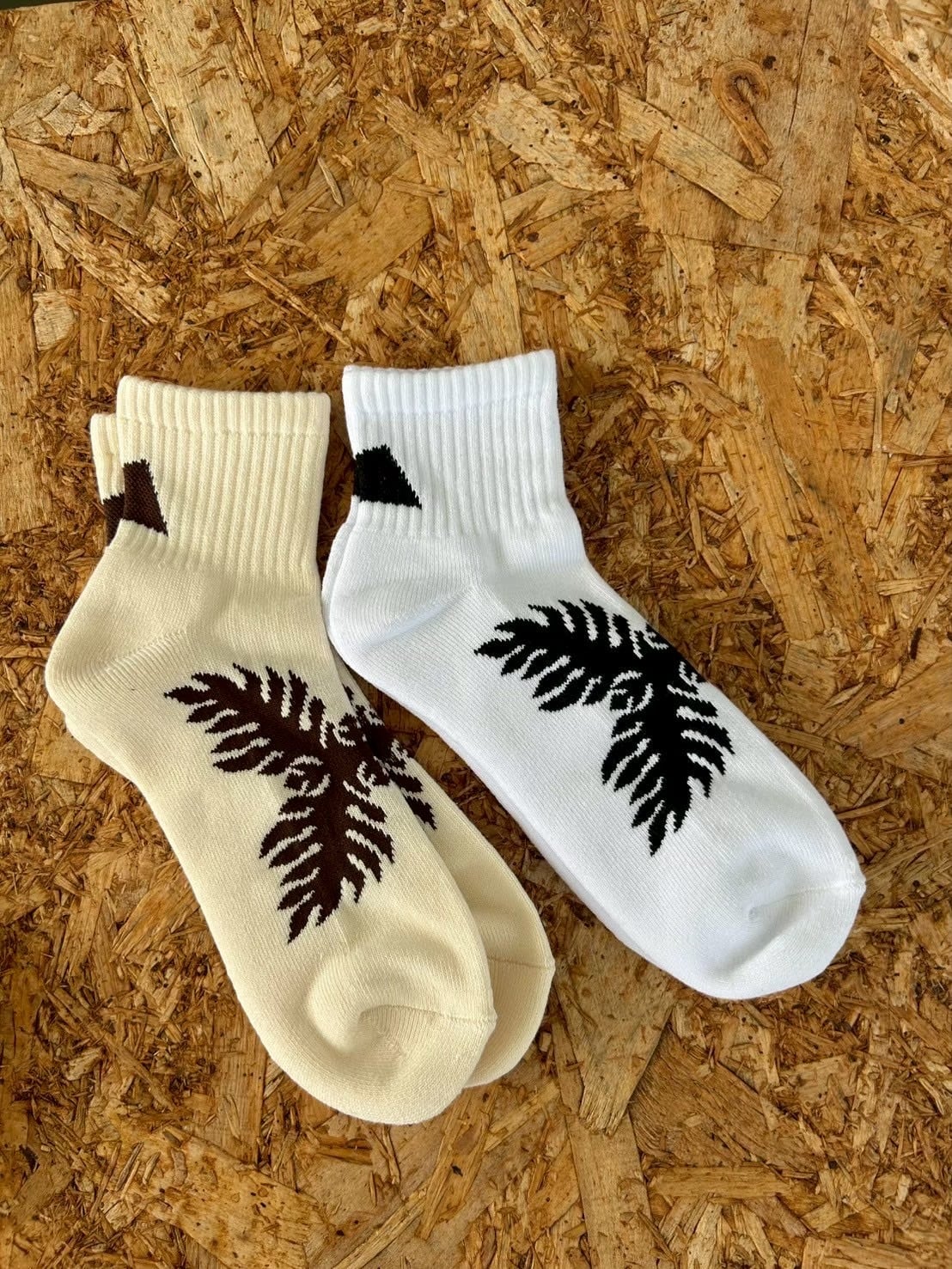 SALVAGE PUBLIC Laua’e アンクルソックス¥2,600+tax(¥2,860)