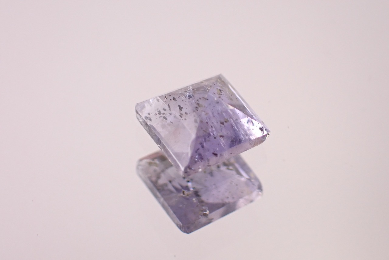 アイオライトサンストーン　1.02ct　[D3-212]