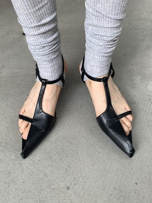 T-belt pointed toe pumps（Tベルトポインテッドトゥパンプス）c-405