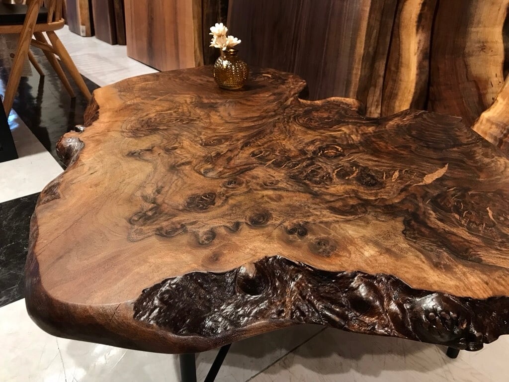 クラロウォールナット_850×330-600-1000×50_横浜元町店_テーブル天板