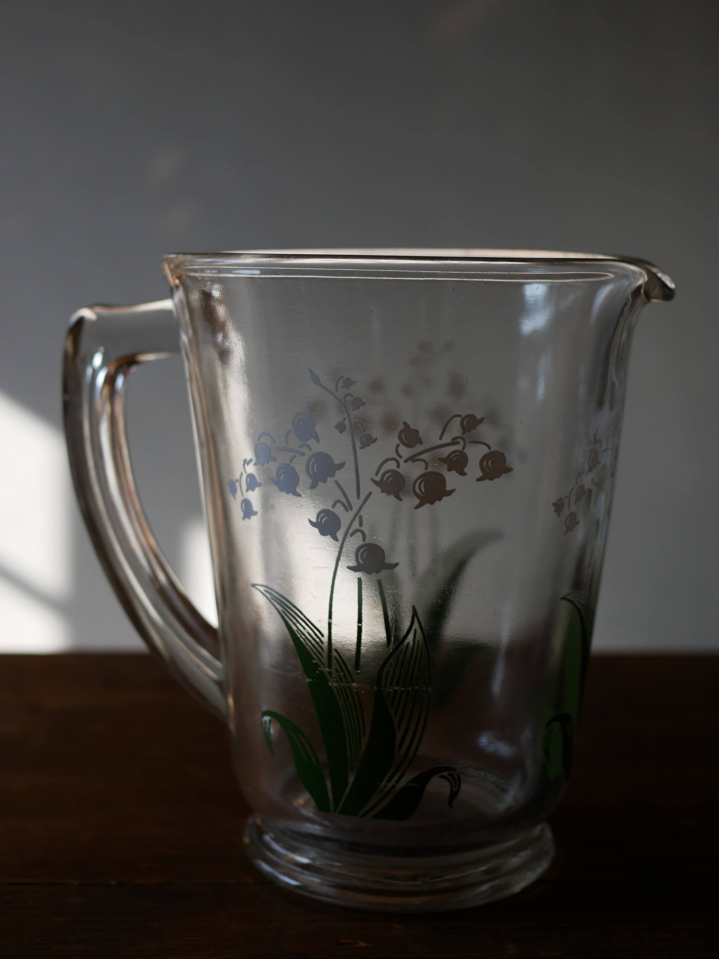 【フランス】ガラス水差し 花瓶 ピッチャー【アンティーク】【ビンテージ】 すずらん ガラスの花瓶 水差し ピッチャー フランスアンティーク