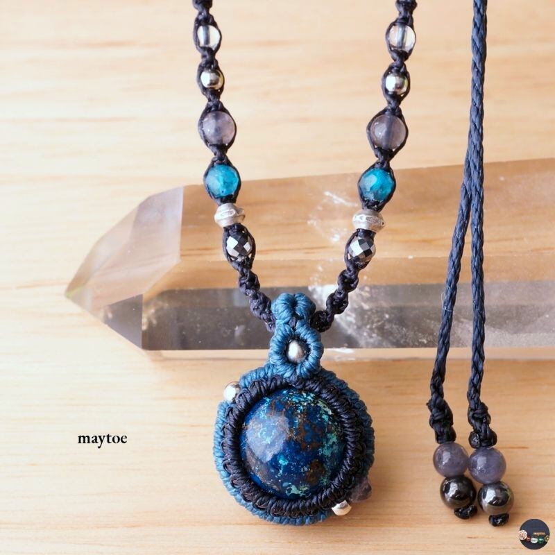 地球みたいなクリソコラのマクラメネックレス - Planet Earth -<情緒安定・表現力の向上>