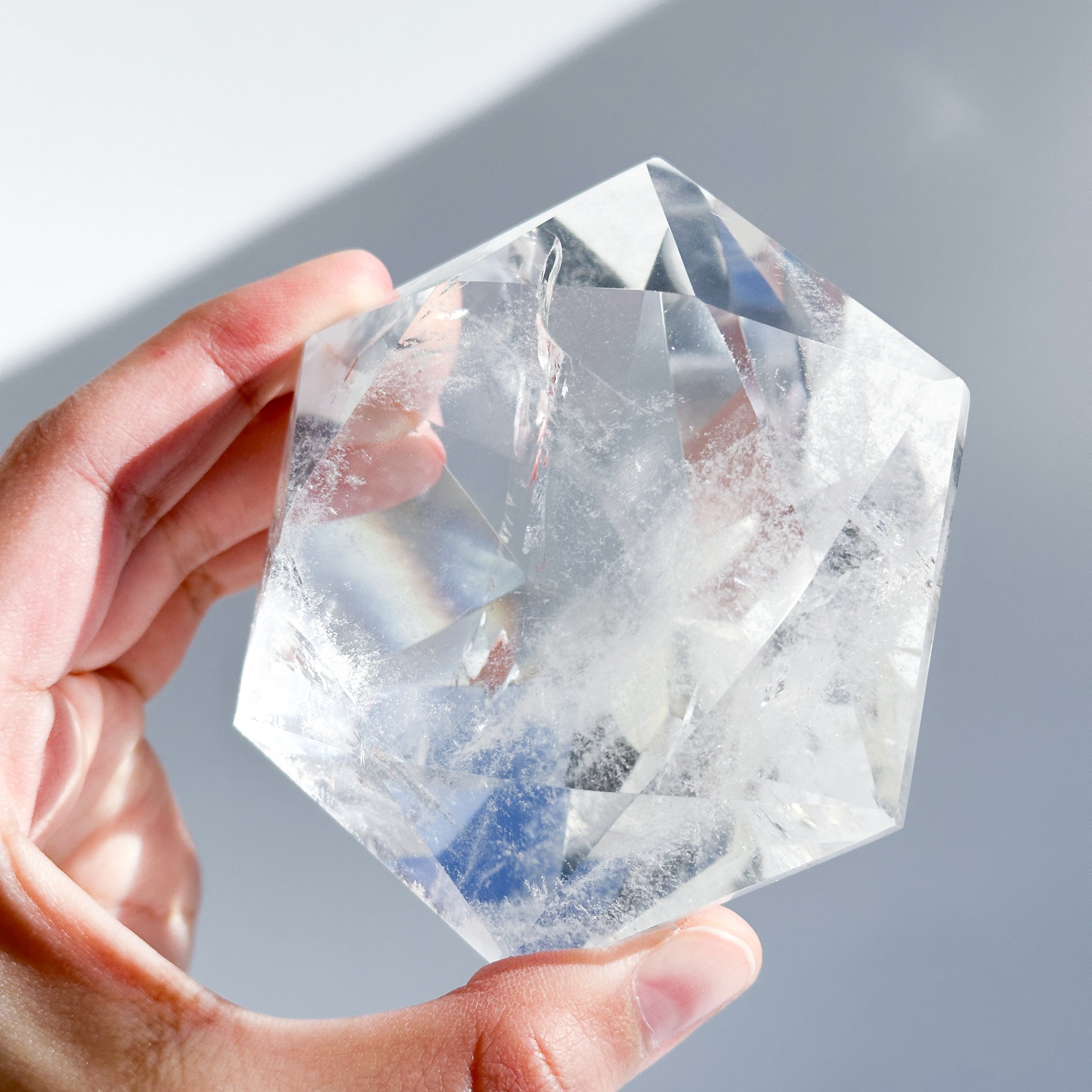 高品質】BIgミナスジェライス産クリアクォーツ ダイヤモンドカット93