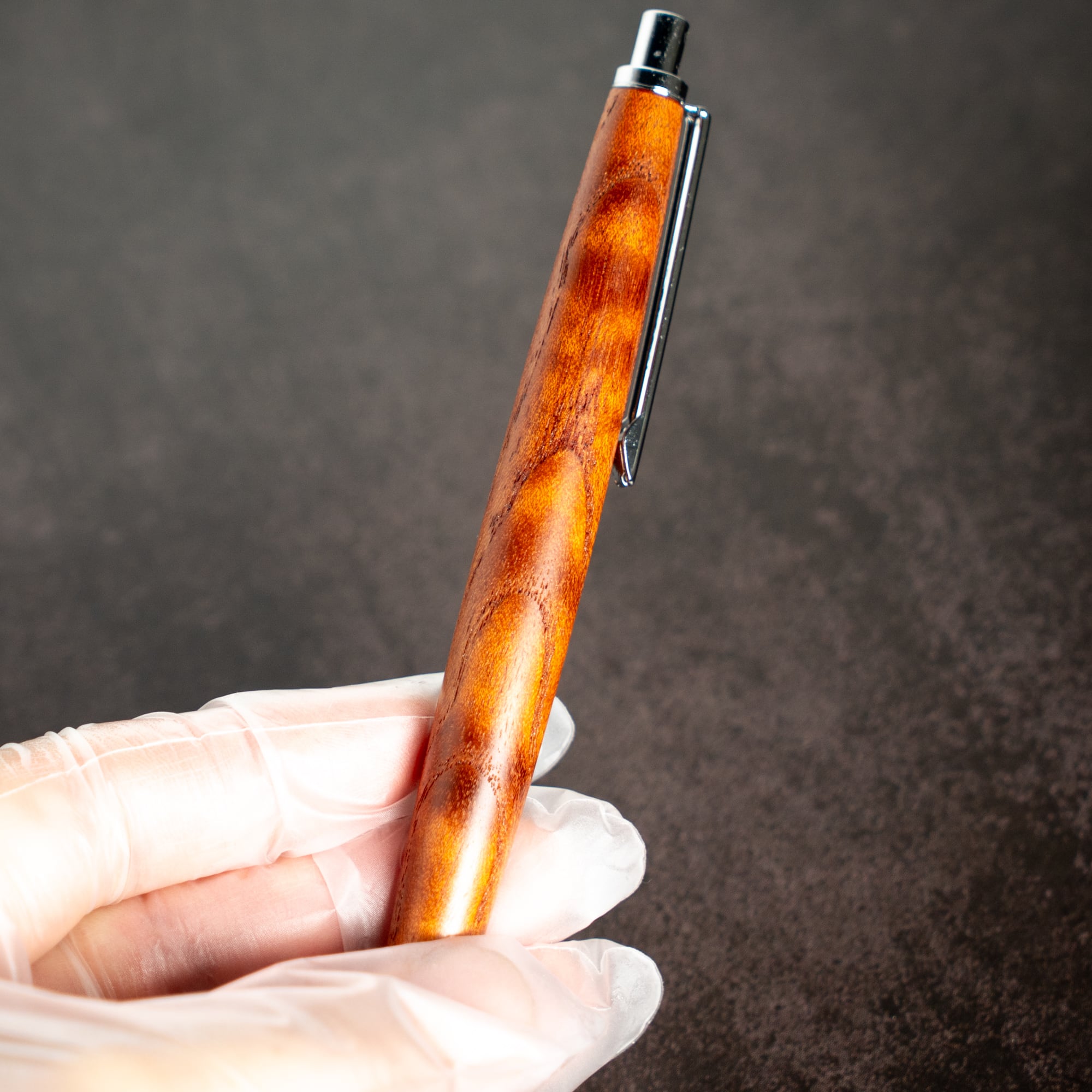 杢軸ボールペン】玄圃梨（ケンポナシ） 縮み杢 / ノック式木製