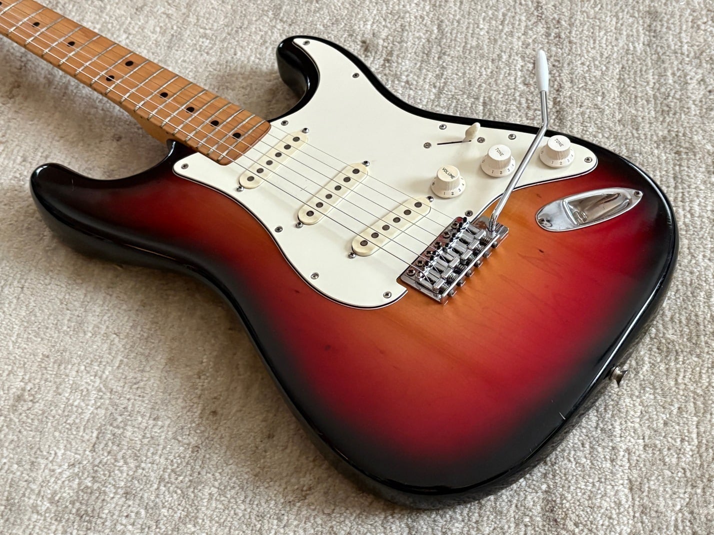 Fernandes FST-60 Burny Custom '75 / Stratocaster Type | tenokuni-japan