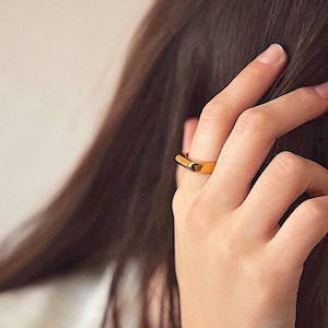Triangle Signet Ring / 金属アレルギー対応