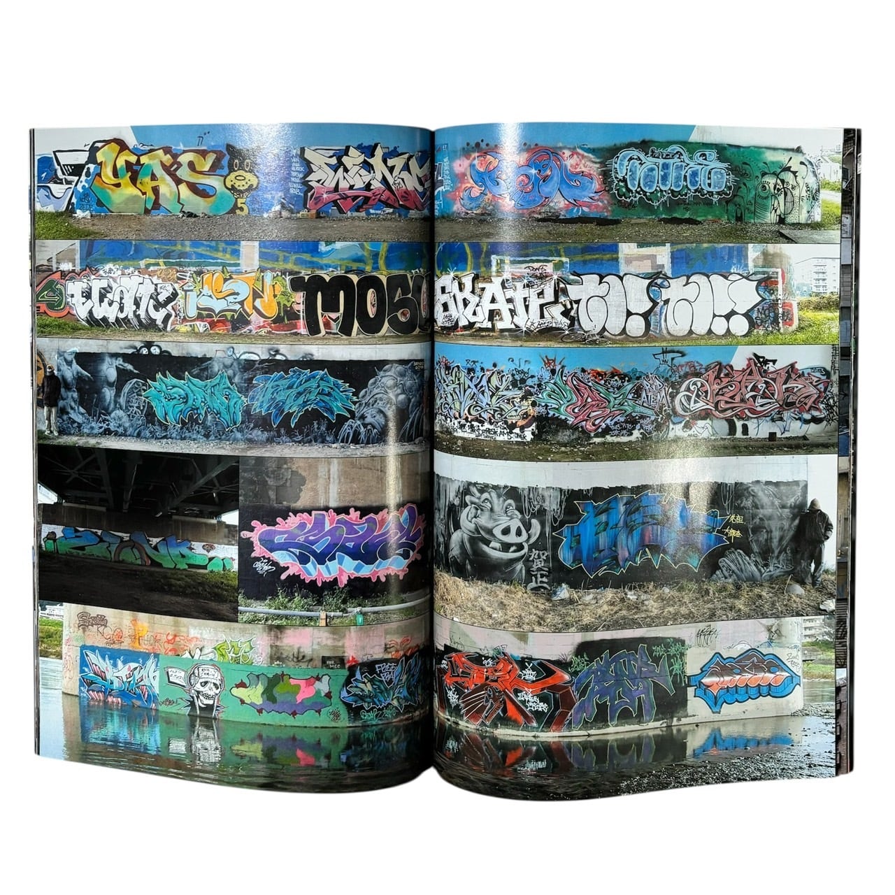 KAZE MAGAZINE Issue 1 2 3 / 3冊セット KAZE MAGAZINE Issue 1 2 3