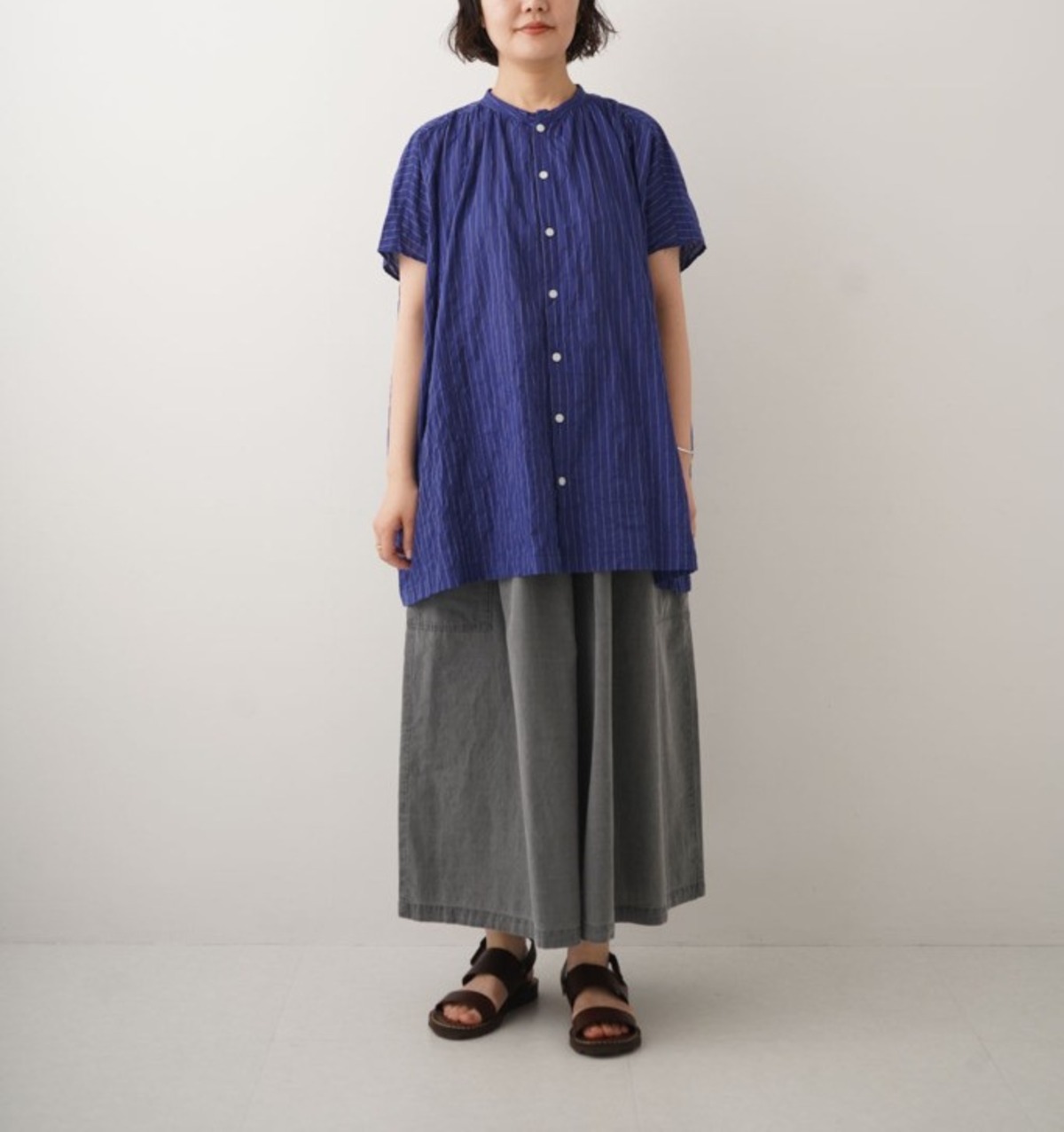 natural laundry（レディース）シャーリング ワイドギャザーシャツ