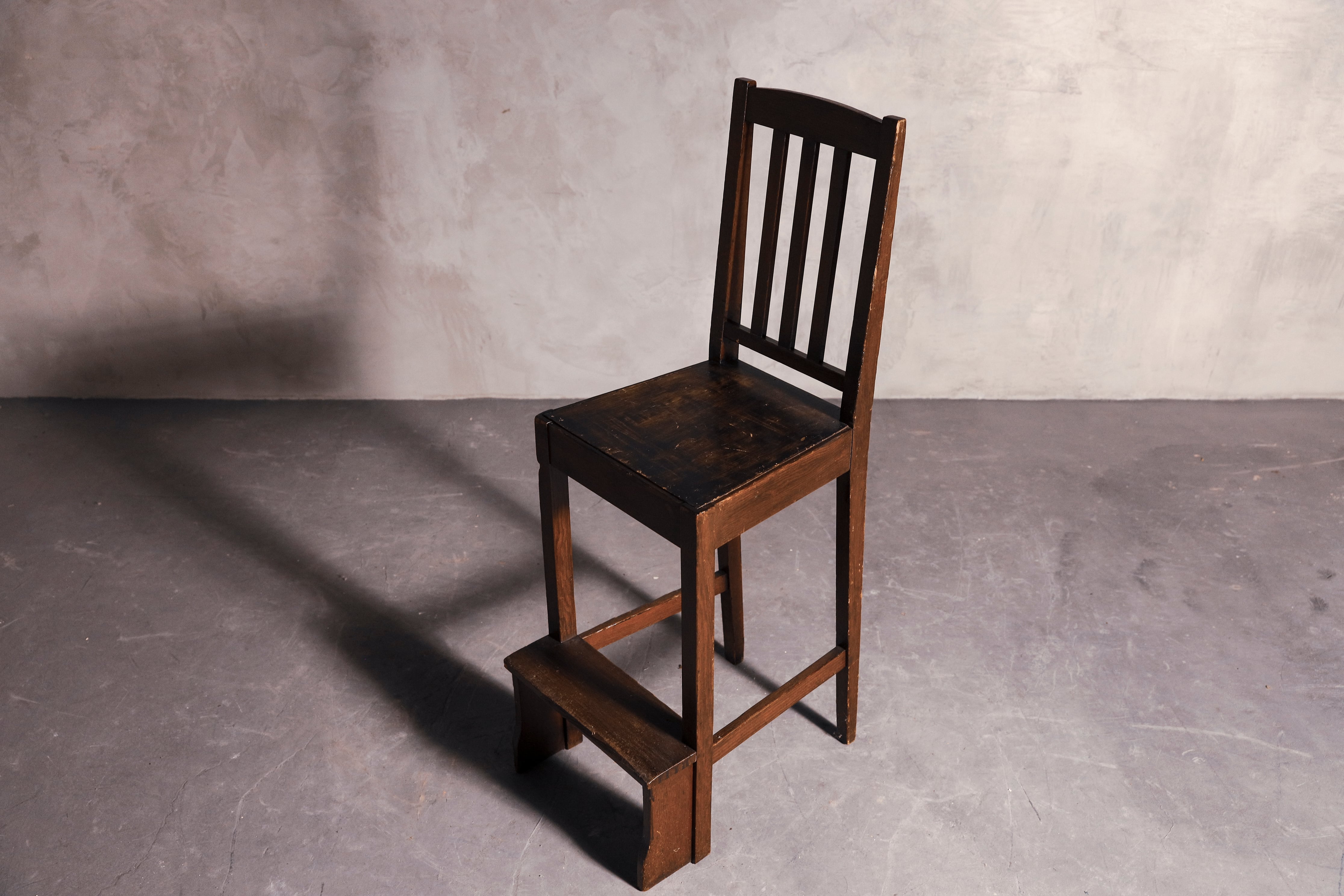 アンティークチェア　ベルギー ベルギーのアンティークチェア | ReBuilding Center JAPAN