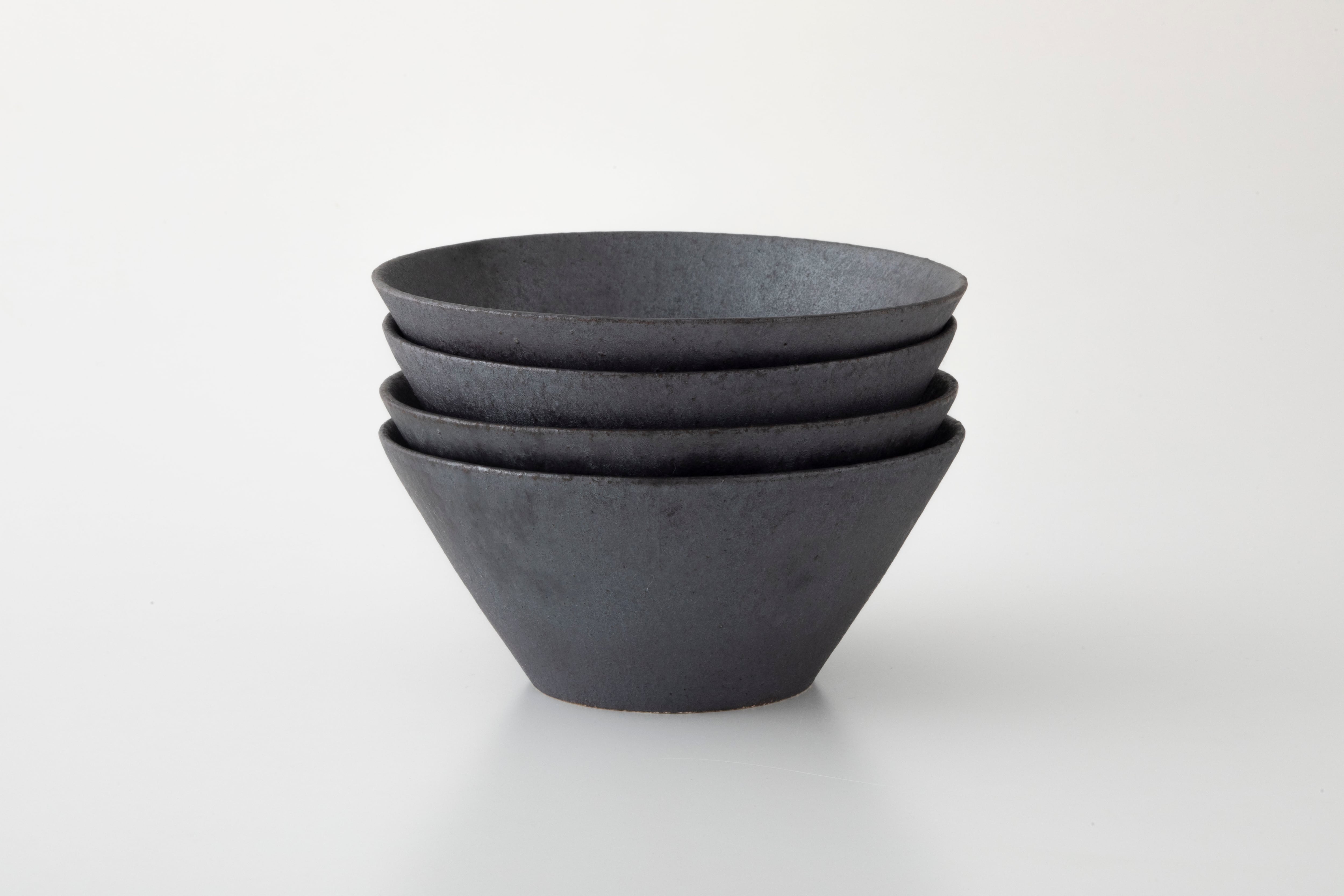 中鉢 (黒灰釉) / 田代 倫章 | Community Store TO SEE