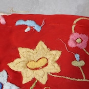 フラメンコ 衣装 マントン シージョ 赤 刺繍 フレコ フリンジ 花柄 ダンス 舞台 パーティ 発表会 レッド系 おしゃれ デザイン ステージ 衣装 パフォーマンス レディース フリンジ付き 刺繍入り 大人用 フェス コスチューム 伝統的 スペイン フラメンコダンス