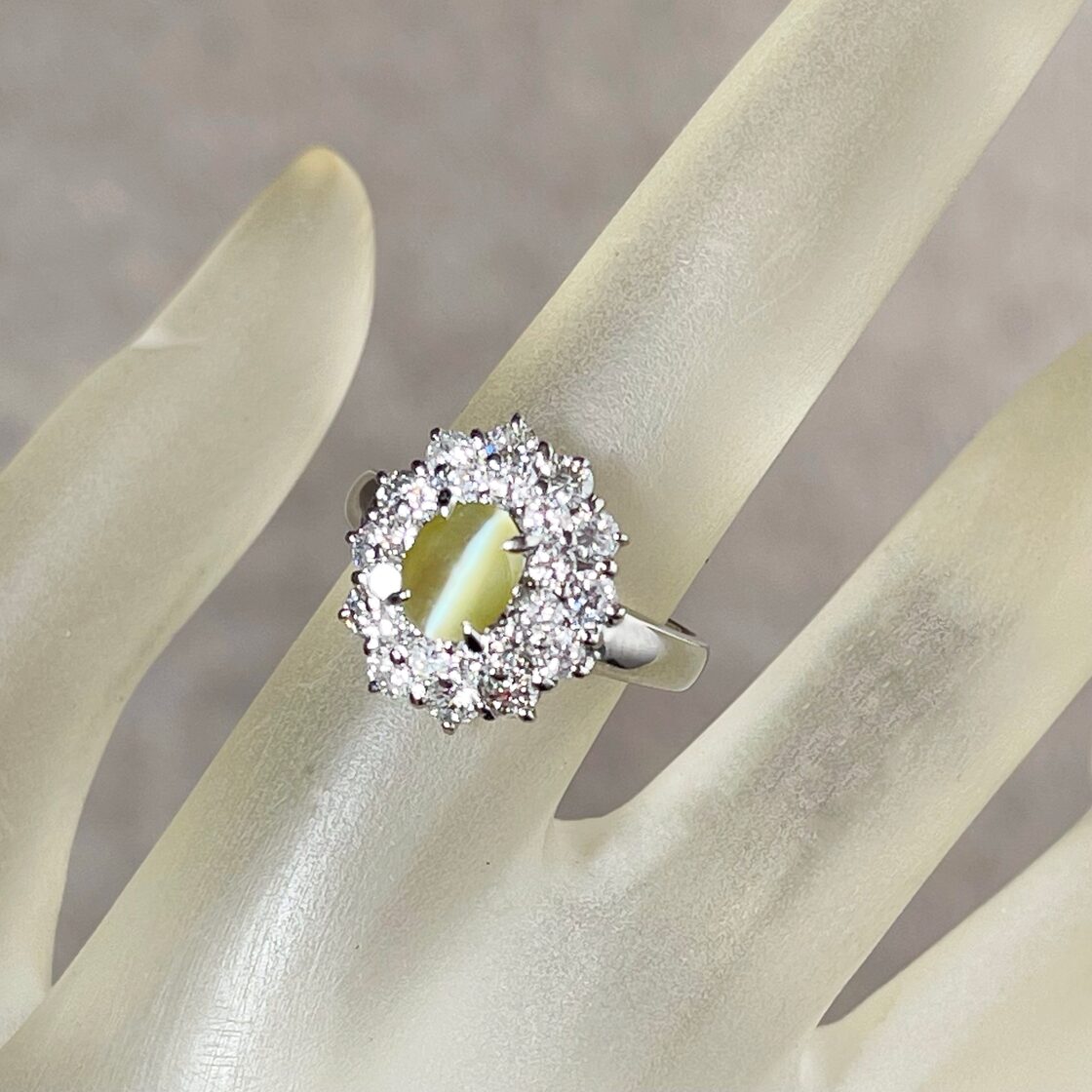 1.14ct 上質天然クリソベルキャッツアイ PT900 リング（GRJソ付） | Pay ID