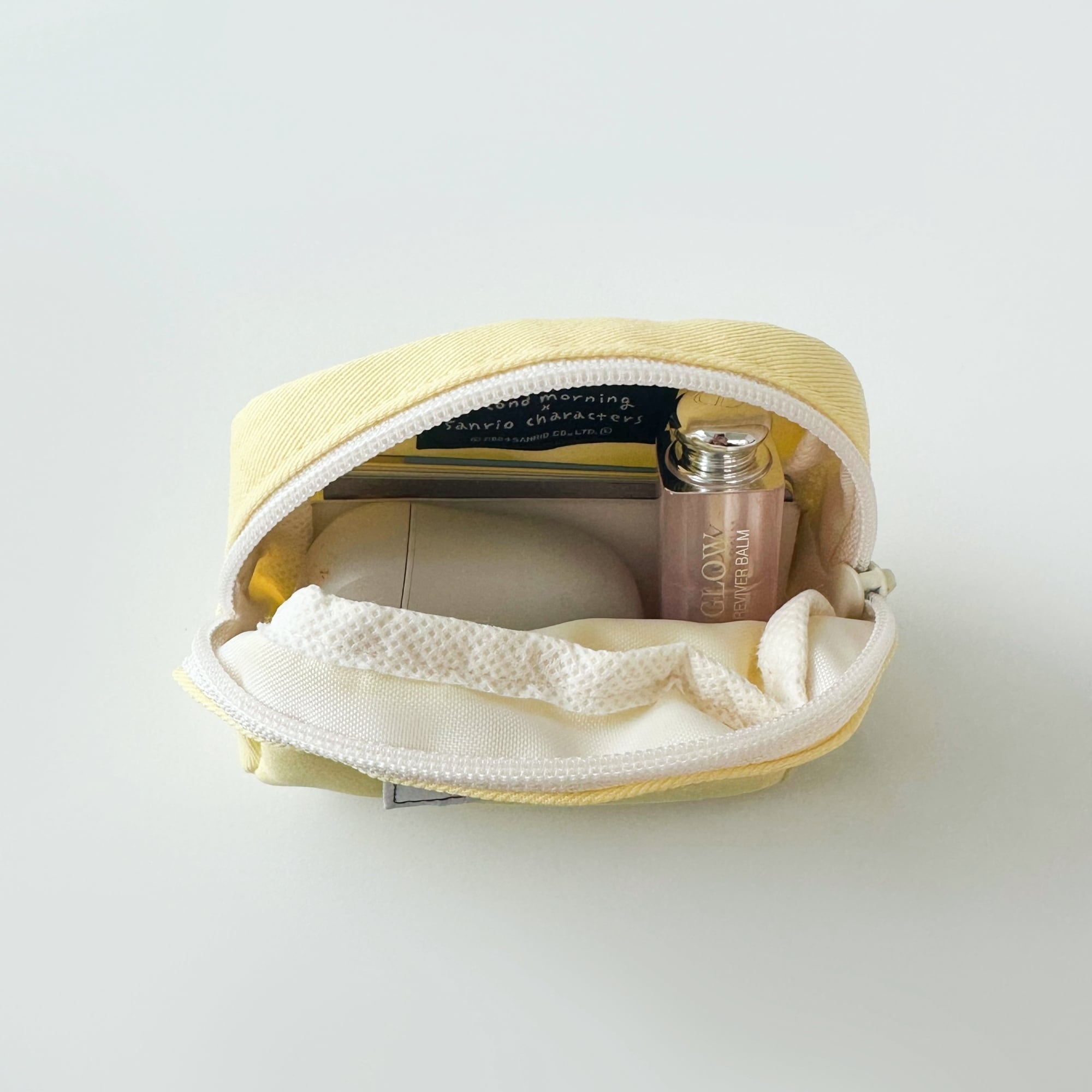 marimiru122様　オーダーページ　ミニポーチ１０点 second morning × sanrio characters] カードポーチ（全3色