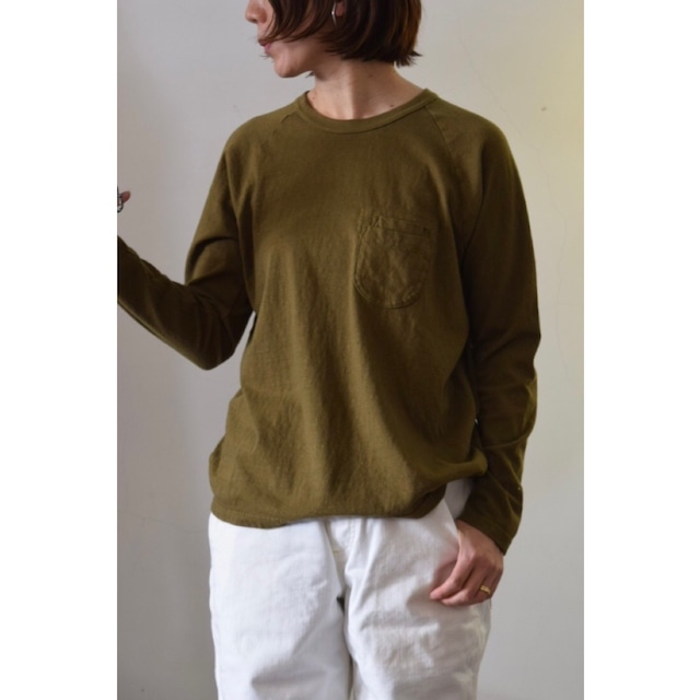 Simva 114-0092 W pocket Crew  L/S Military Green