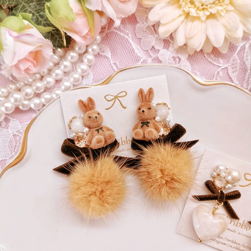 《 ラビットビジュー×ベロアリボンミンクファー 》 ピアス