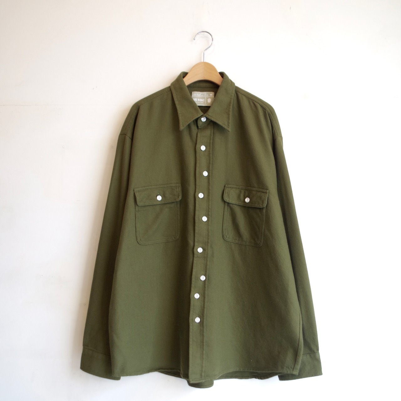 Tomo&Co. CAT FOOT PRINT NEL SHIRTS  TM-BIGMAC-0001 KHAKI