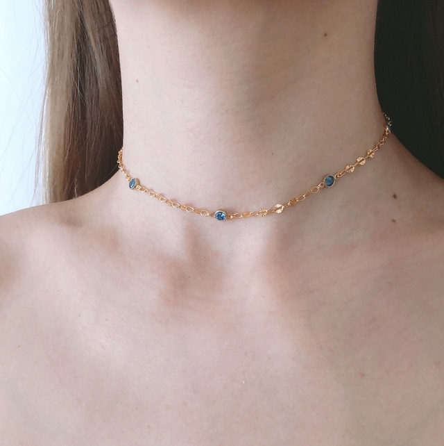 Blue choker