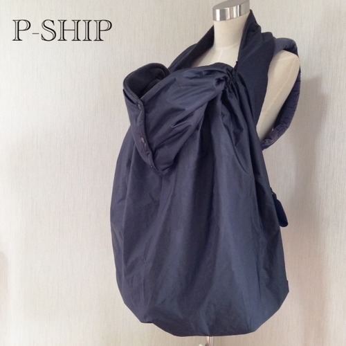 エルゴなどに防寒ケープ　防水ケープ 抱っこ紐　ベビーカーに　ブランケットにも　取り付け簡単 ブラック