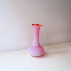 いちごと練乳のような花瓶