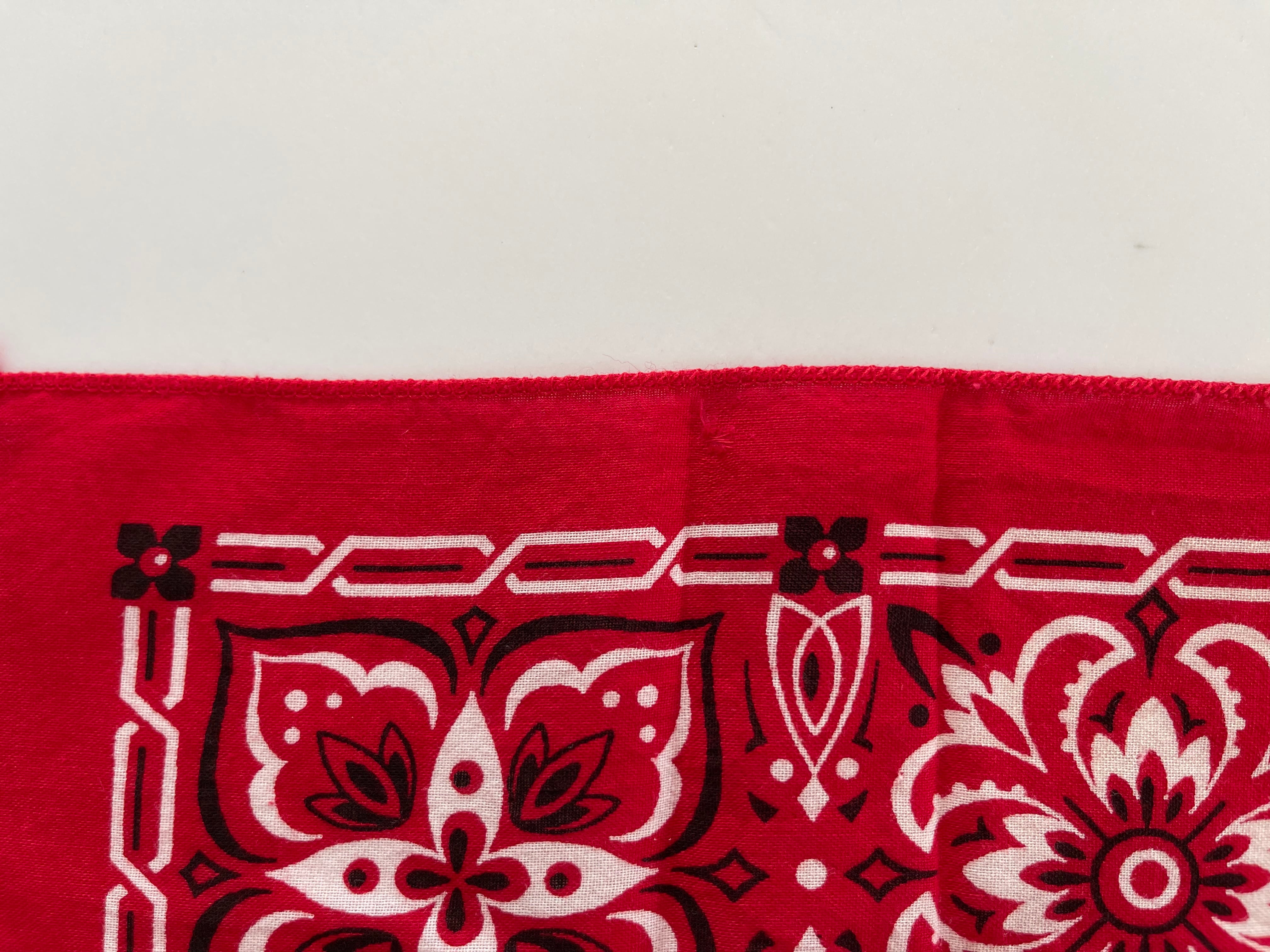 20th FOX】RN14193 ヴィンテージバンダナ レッド | swallows