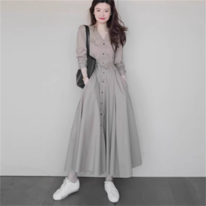 【送料無料】 ロングワンピ マキシ 長袖 Vネック Aライン フレア ポケット リボン ベルト 薄手生地 エレガント 可愛い 大人可愛い きれいめ シンプル カジュアル シック コンサバ 華やか 大人 上品 おしゃれ お洒落 主役級 こなれ感 無地 秋 レディース 女性用 ママ 20代 30代 40代 デート お出かけ 女子会 お呼ばれ 休日 お茶会 授業参観 着回し 普段使い ファッション コーデ スタイル 楽ちん 体型カバー 定番 着痩せ くすみカラー 大人カラー 秋カラー ニュアンスカラー