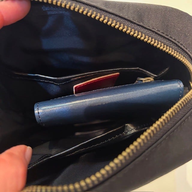 B.stuff　限定ポーチ(クロ)