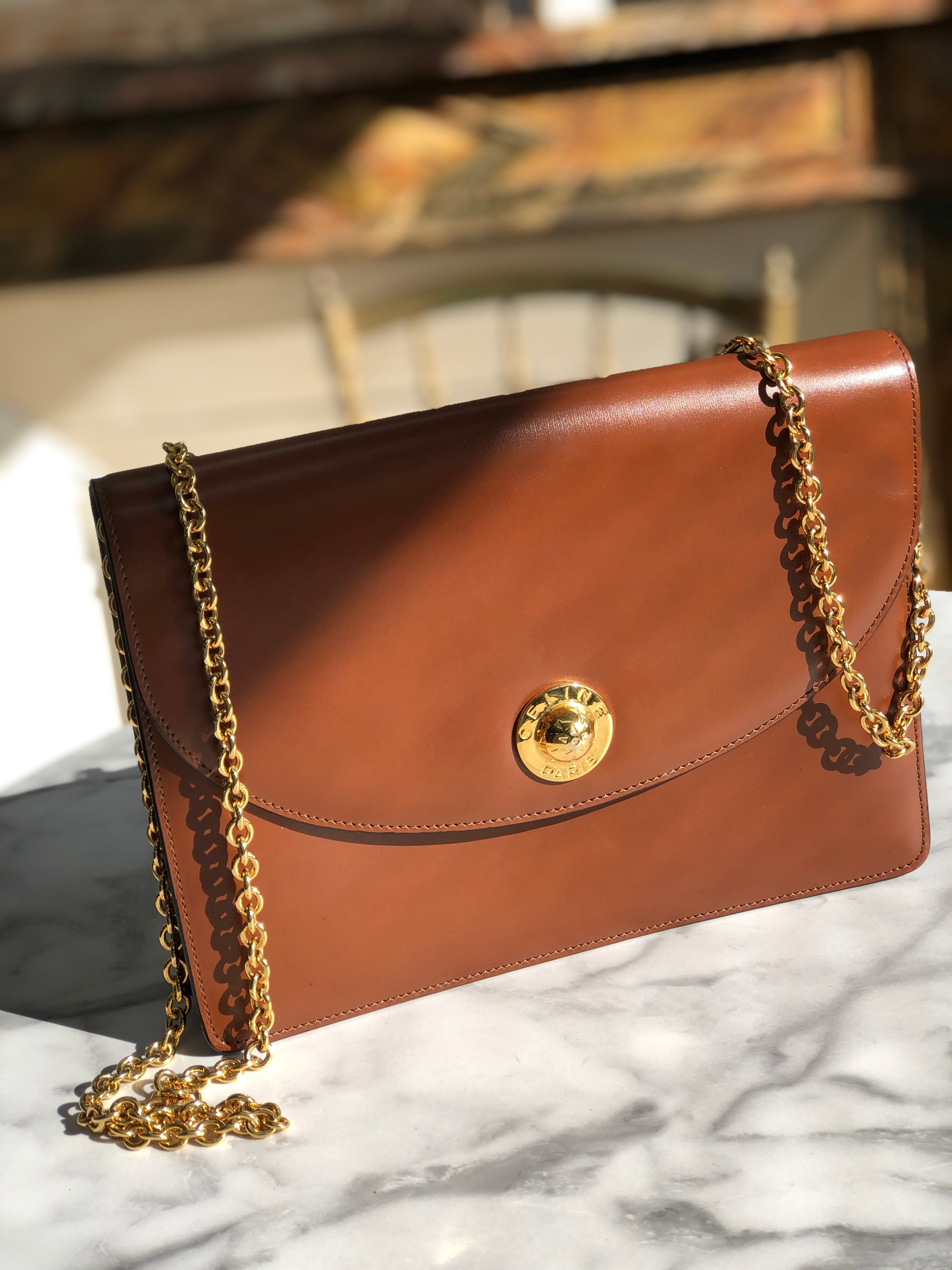 美品》CELINE（セリーヌ）レザー ショルダーバッグ ブラウン