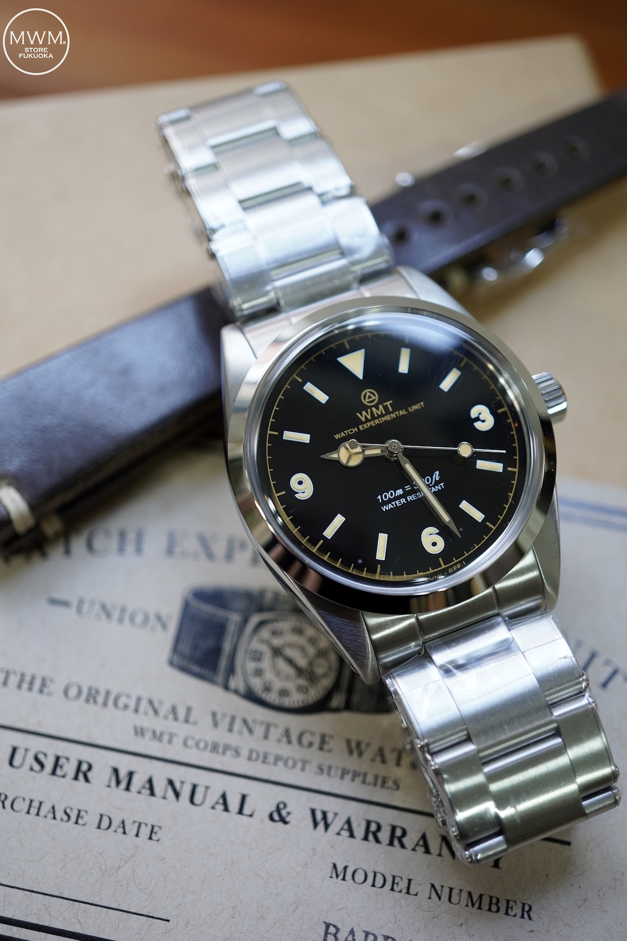 WMT WATCHES Barracuda – Black Dial Edition / Metal Bracelet + Leather Strap Set