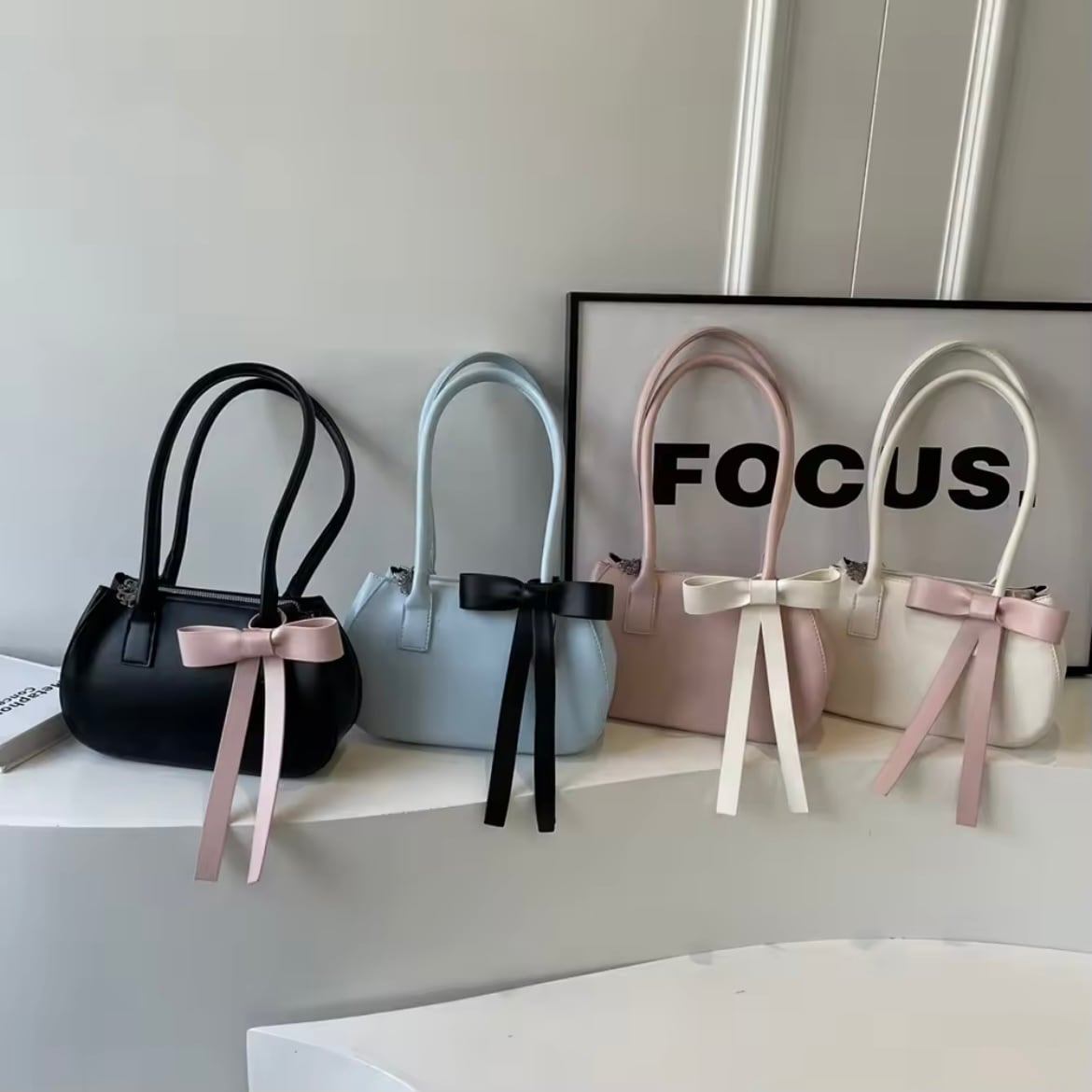 リボンチャームショルダーバッグ