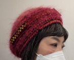 ふんわりモヘアとファンシーヤーンの帽子(赤系)