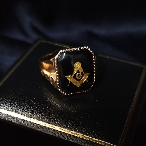 Gold 10ct Onyx Freemason Ring