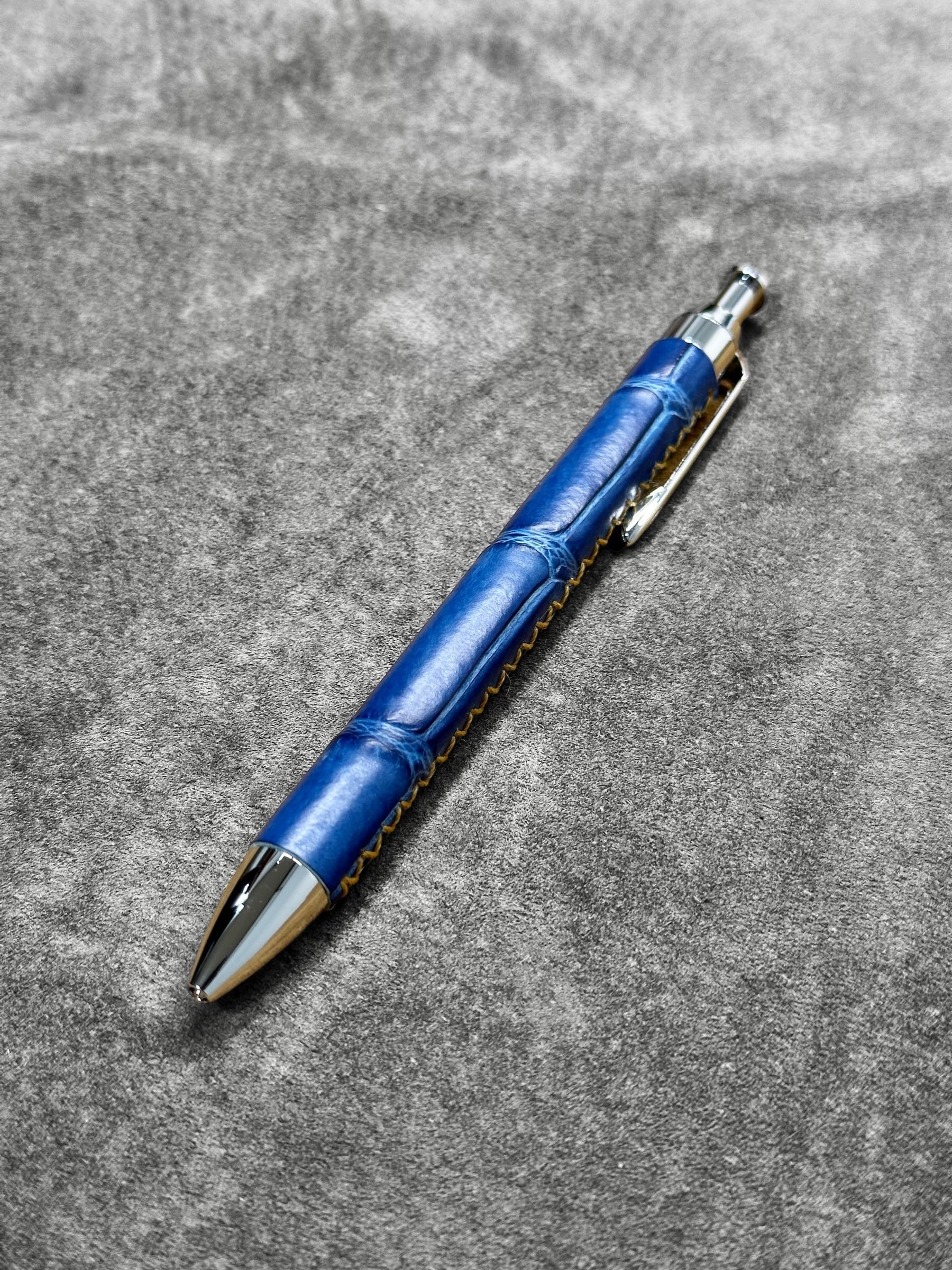 革ペン 藍染 クロコダイル シャープペンシル | TAKE SEA LEATHER 革ペン 藍染 クロコダイル シャープペンシル | TAKE SEA LEATHER