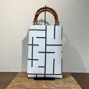 竹持手バッグ縦型　＃端　消炭色　日向