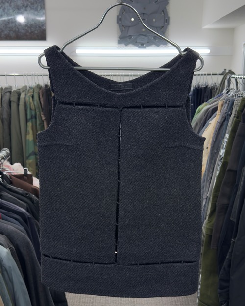 AW1998 PRADA CUTWORK TOP