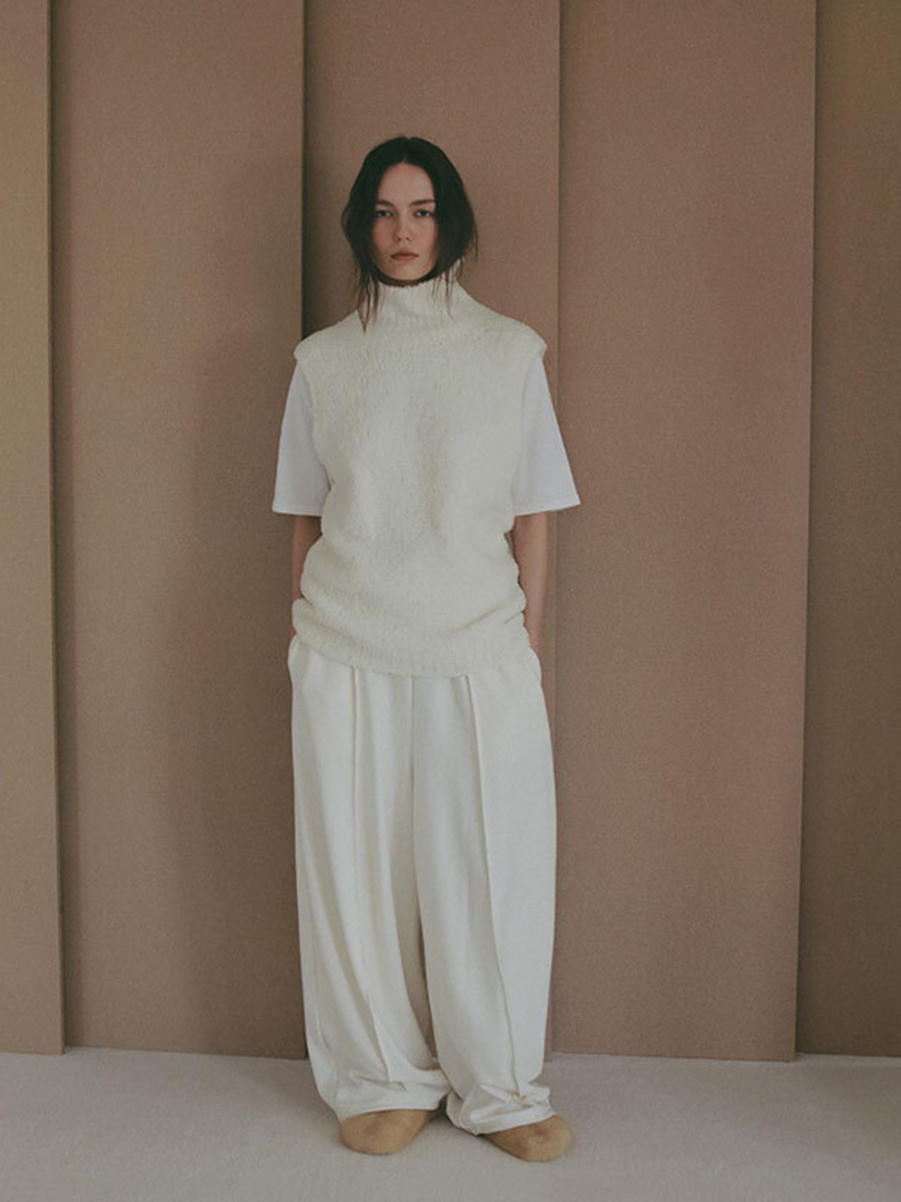 ETRE TOKYO モールヤーンハイネックニットベスト 3色展開