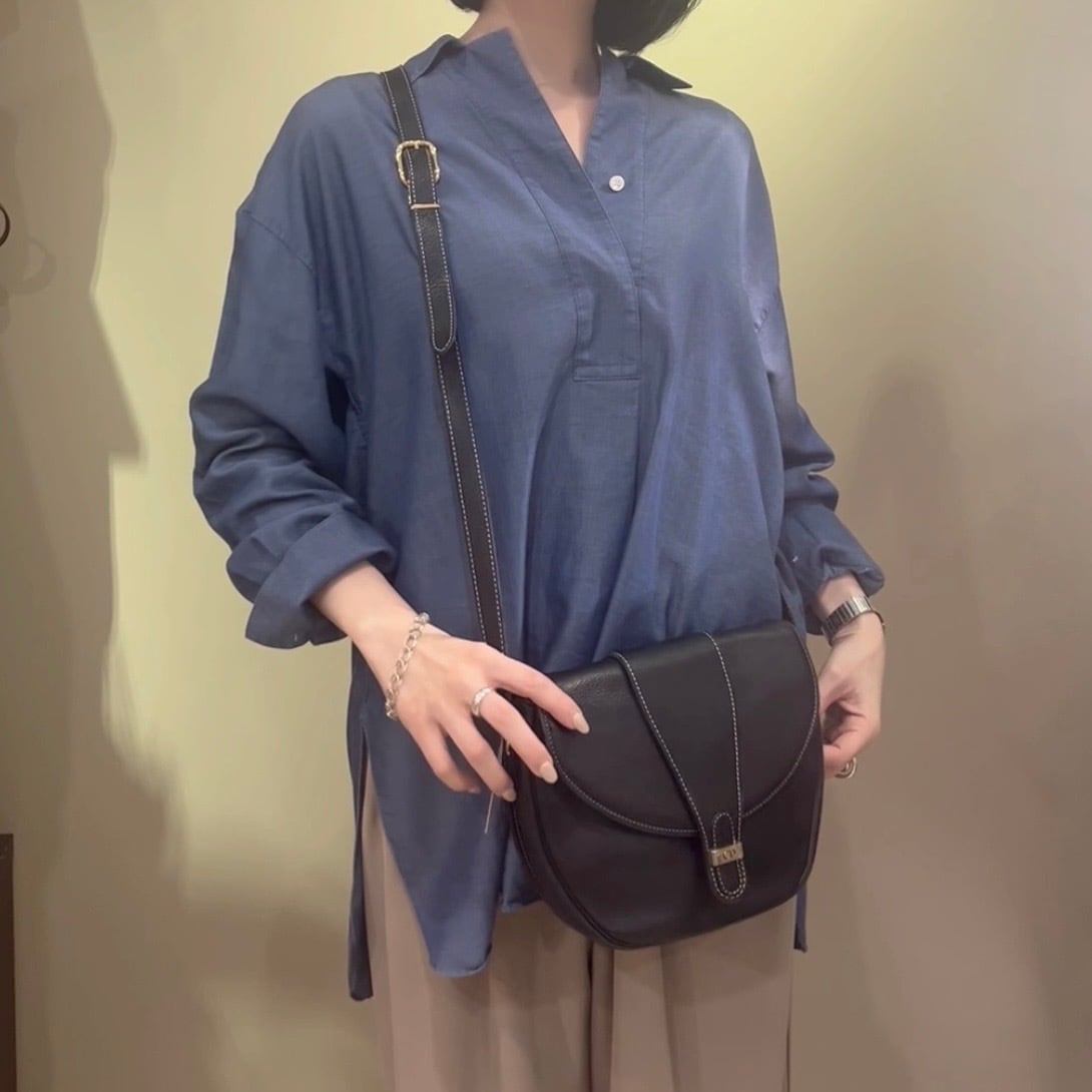 Christian Dior】2244 本革レザーショルダーバッグ ブラック