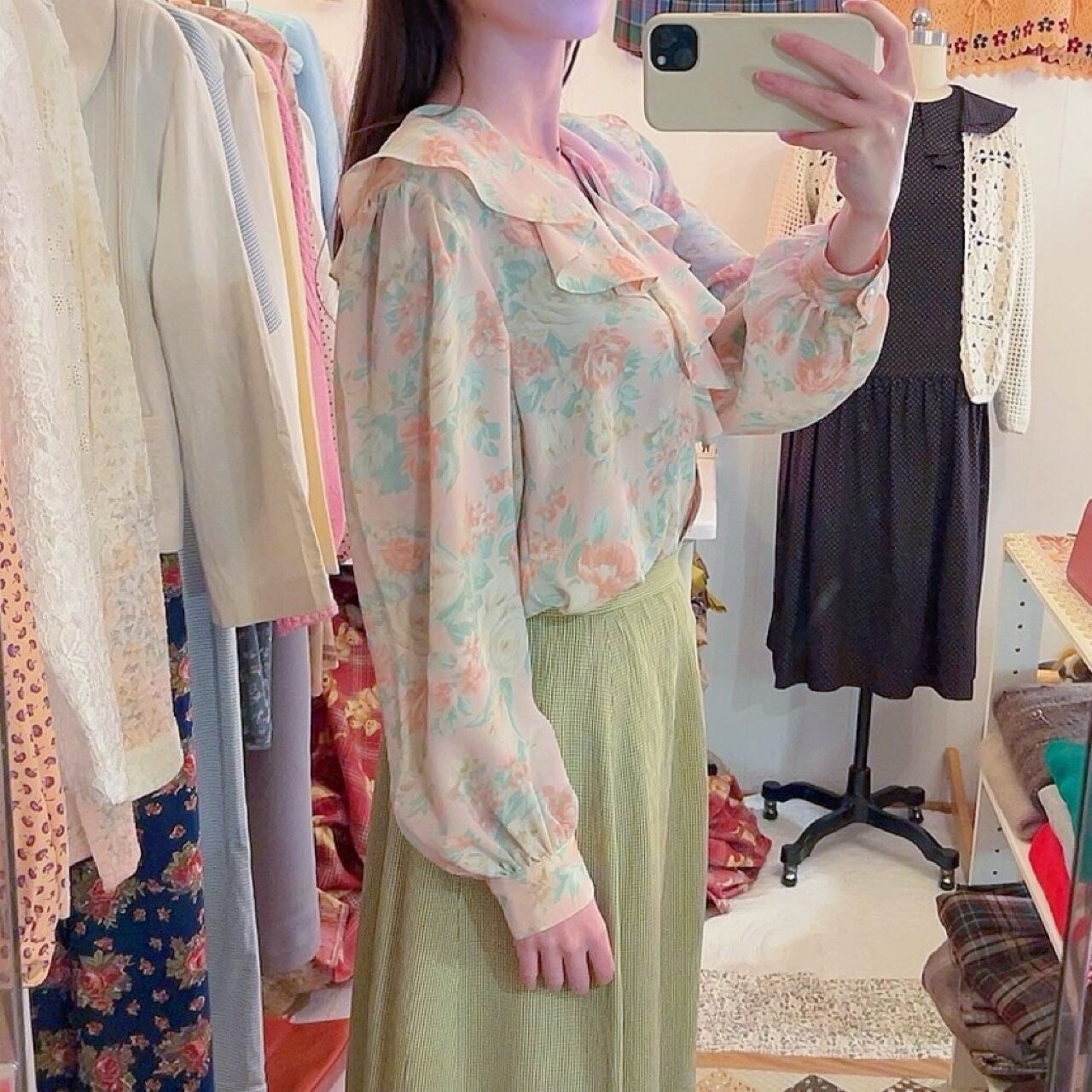 flower frill collar pink blouse