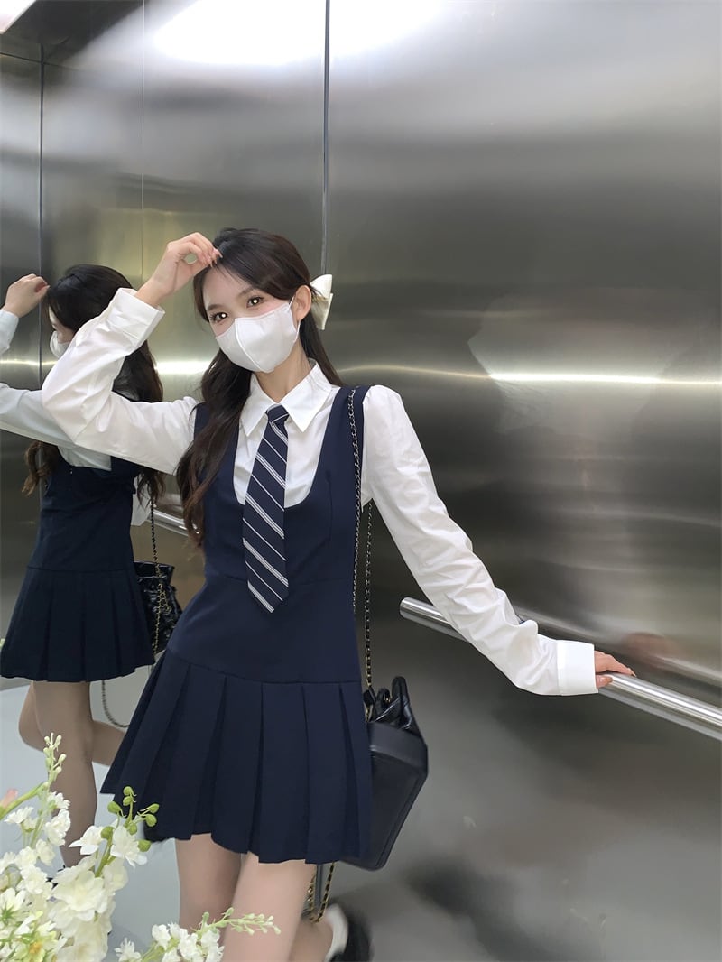 【韓国発】ネイビーストライプベストスミニスカートセットアップ 韓国制服セット/ネイビーベストワンピース | Cachuum 韓国制服
