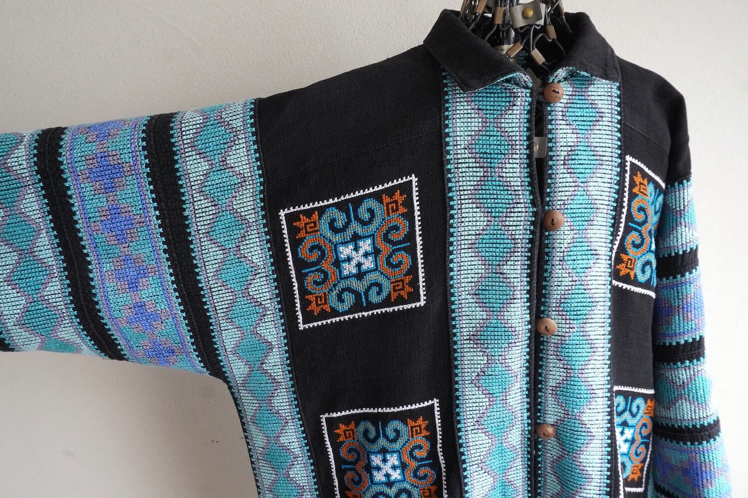 モン族 クロスステッチ刺繍 ヴィンテージテキスタイル リバーシブル
