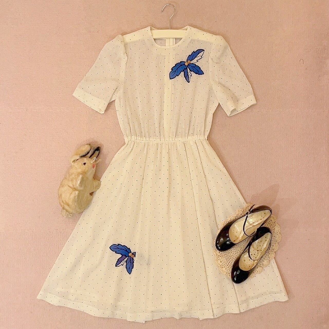 white dot blue leaf one-piece