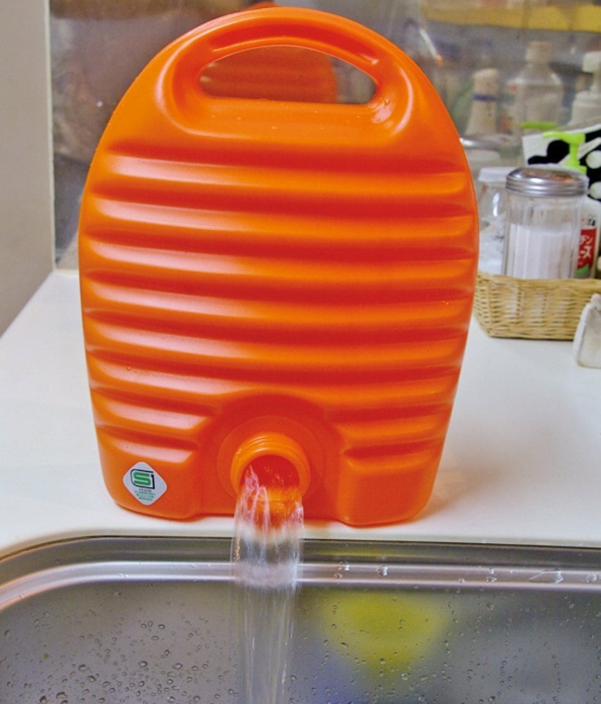 タンゲ化学工業 立つ湯たんぽ オレンジ 2.6L 日本製 袋なし | geisha Cat*